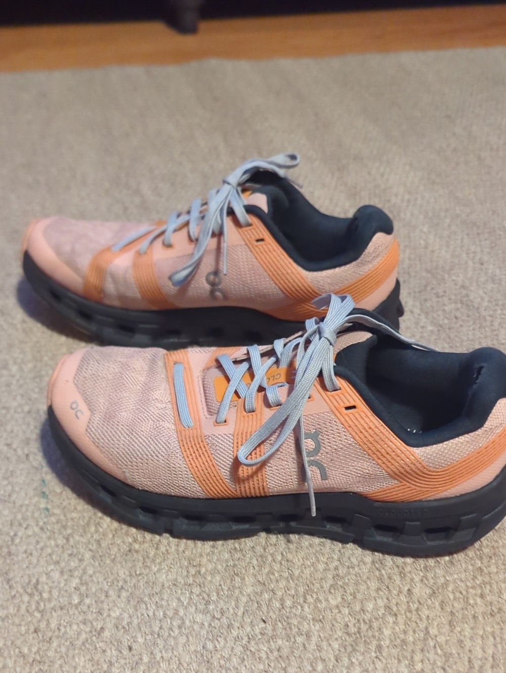 Women's On Running Cloud Go Road Running Shoes Size 7 Orange